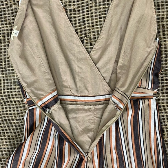 Francesca’s Mi Ami’ Sleeveless Striped Jumpsuit, Size L, Tan/Brown/Orange/White - Picture 8 of 12